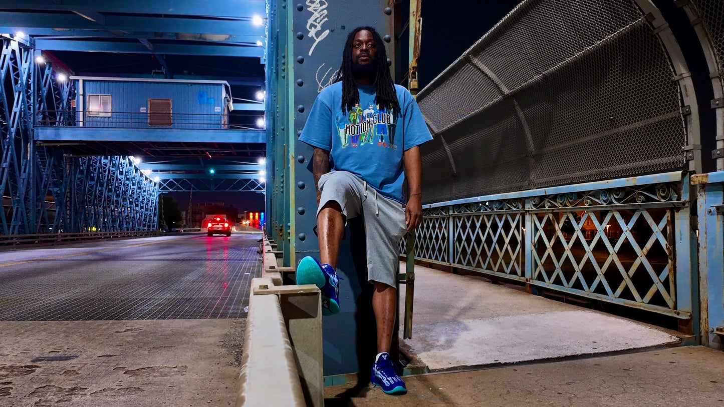 MOTION TEE